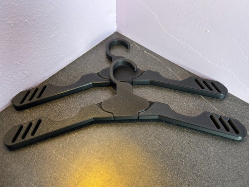 Foldable travel hangers - foldable,