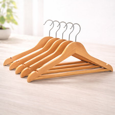 NATURAL WOODEN COAT HANGERS