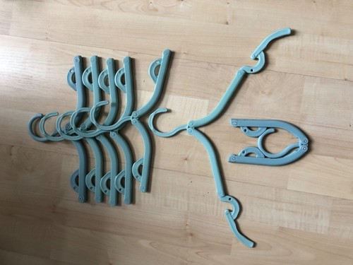 Foldable travel hangers 7 - foldable, *